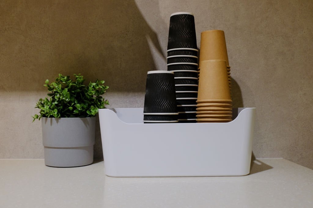 نگهداری لیوان یکبار مصرف